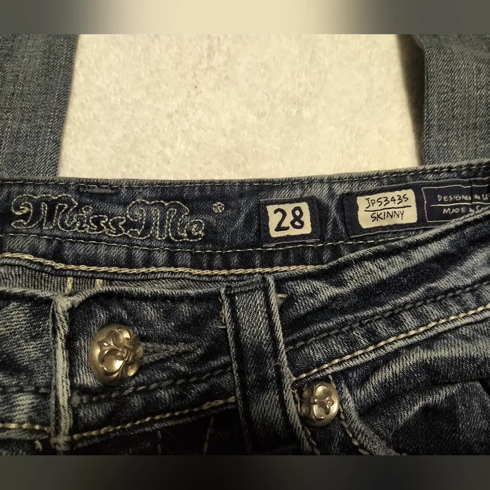 Miss Me Skinny Rhinestome Jeans - Size 28
